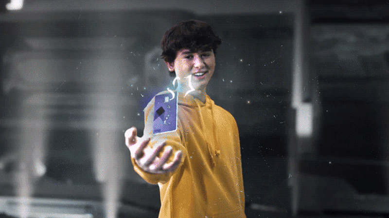 Kyle “Bugha” Giersdorf with a levitating Step Card